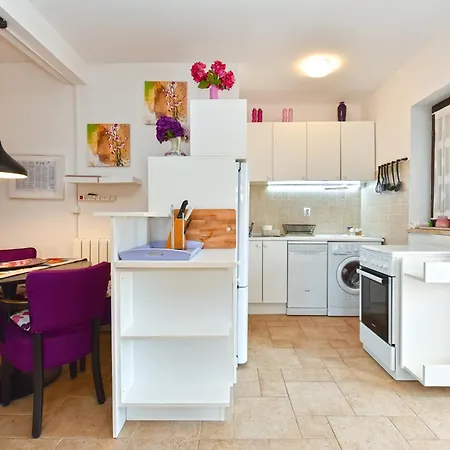 Apartmán Zeljka 1787 *